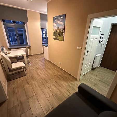 Apartament Kleopatra Γκνιέζνο Εξωτερικό φωτογραφία