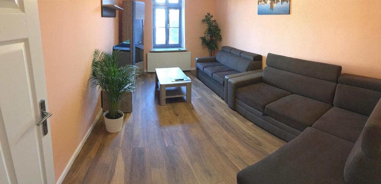 Apartament Kleopatra Γκνιέζνο Εξωτερικό φωτογραφία